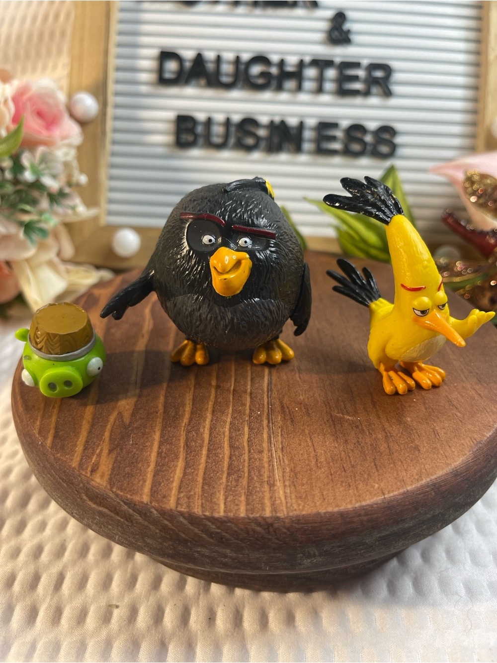 Angry Birds Figure Lot of 3 Bomb Black Bird Chuck Yellow Bird Green Pig Rovio